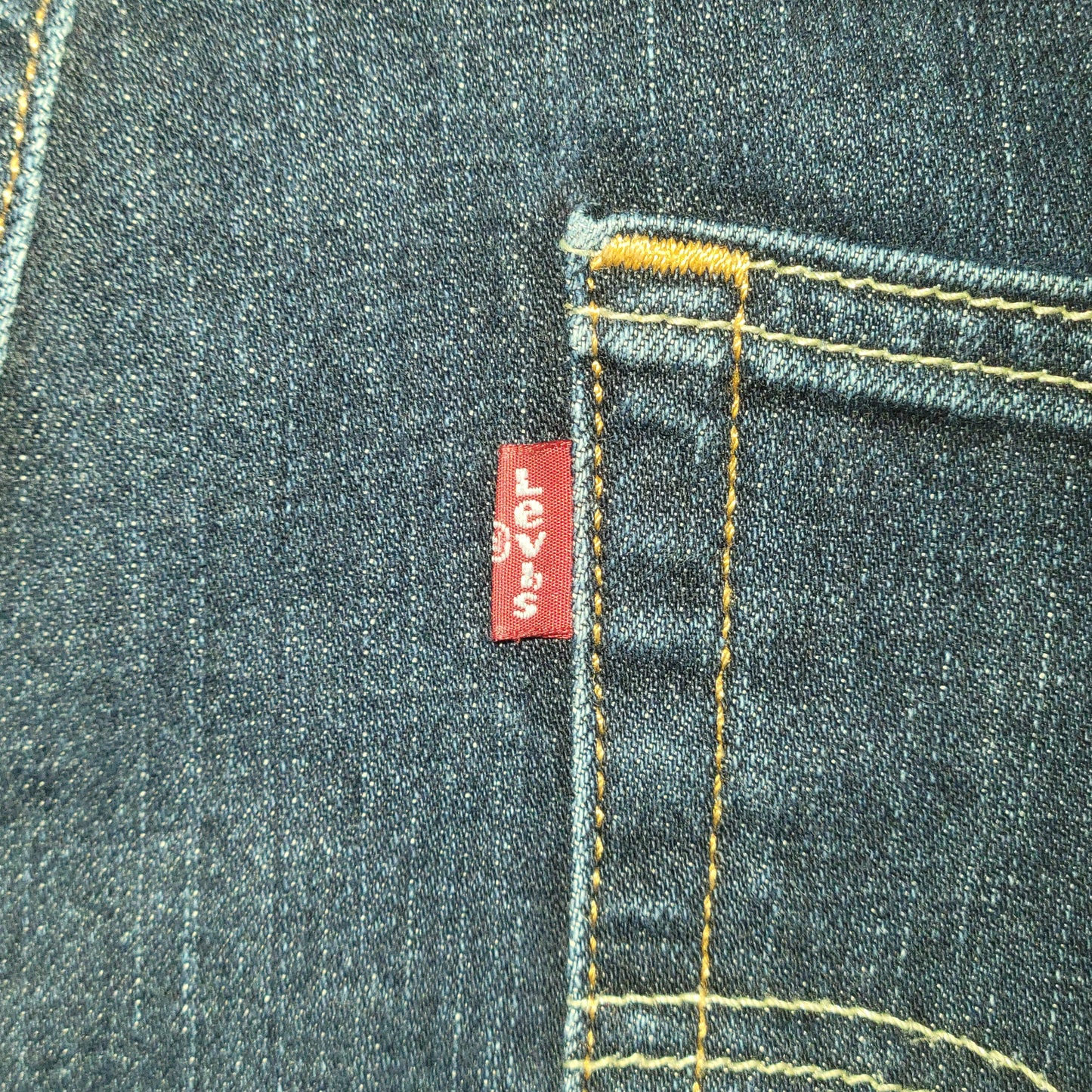 LEVI'S JEANS